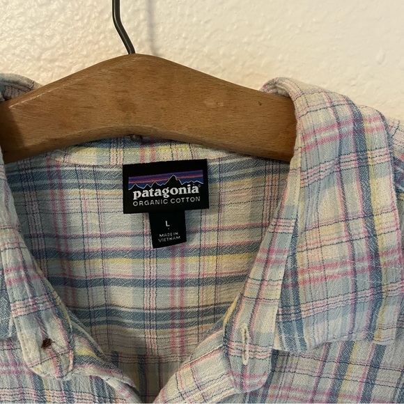 Patagonia Short Sleeve Button Down - Picture 5 of 8